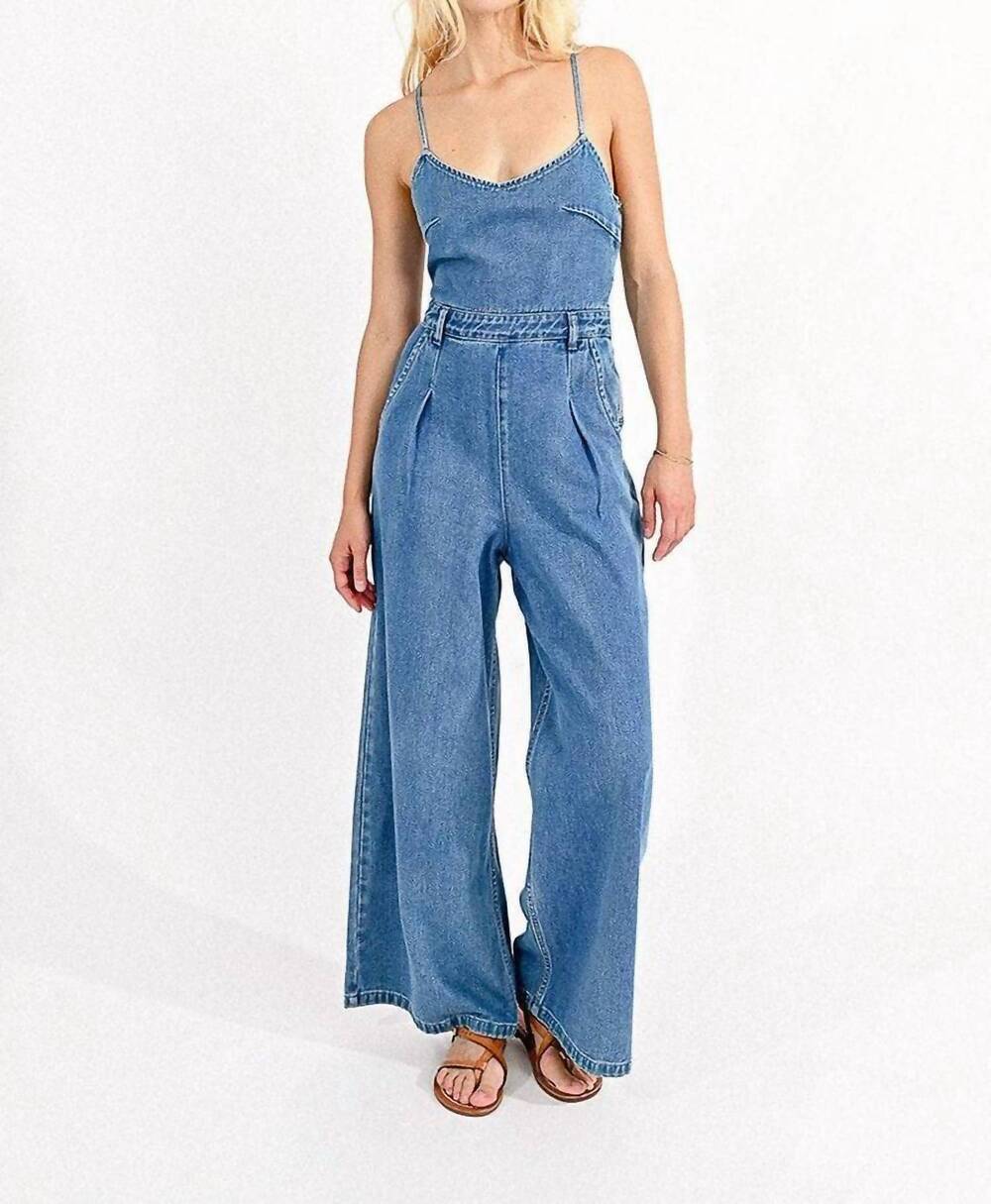 NEW MOLLY BRACKEN denim jumpsuit in blue